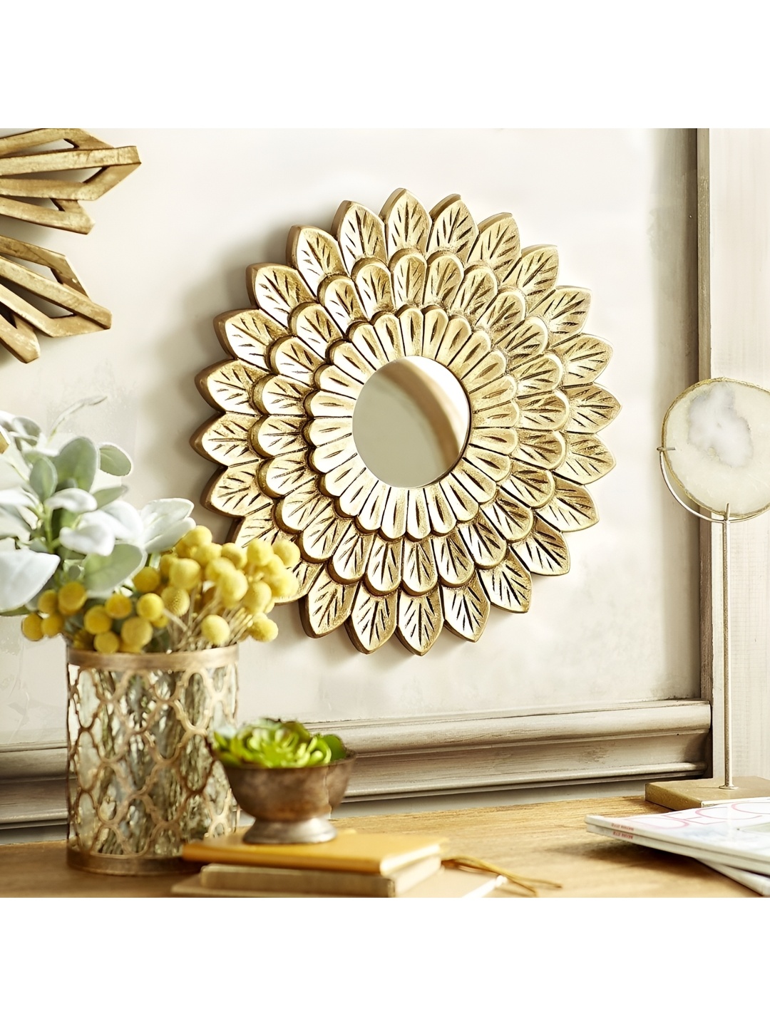 

VAS collection home Peacock Feather Design Wooden Decotaive Frame Mirror, Gold