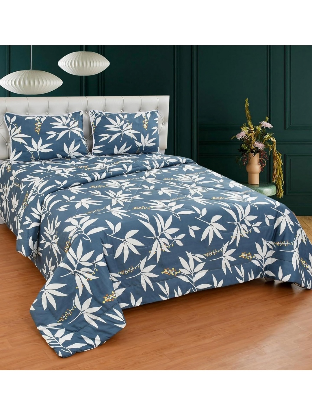

Nivasam Blue & White Floral Cotton 4 Piece Double King Superfine Bedding Set