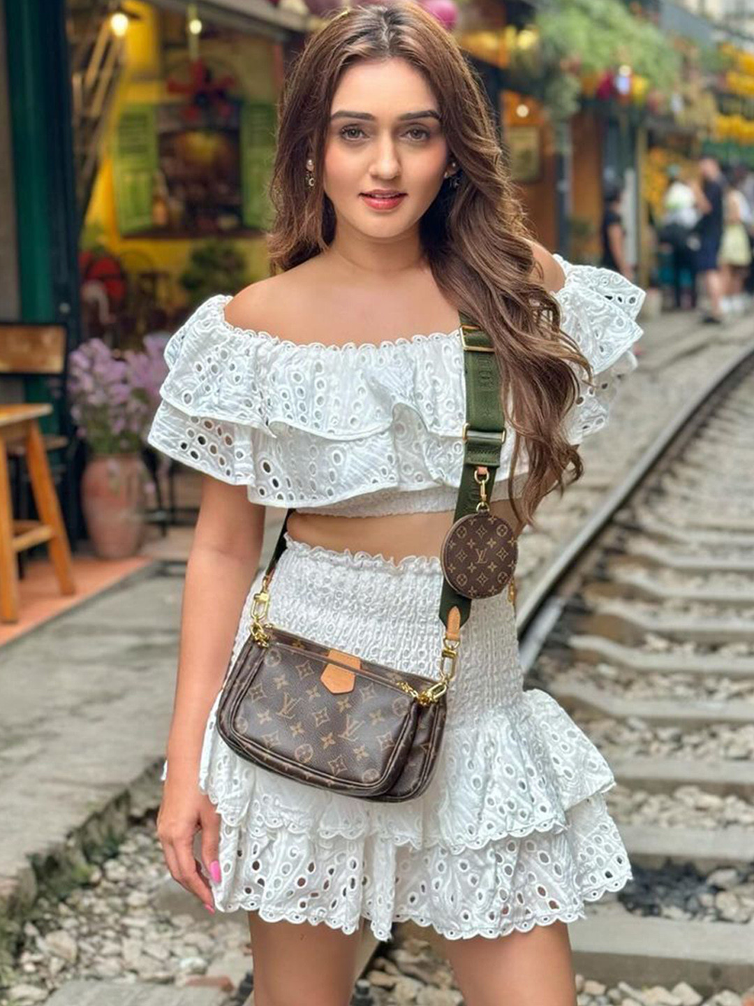 

Alamode By Akanksha Self Design Off-Shoulder Top With Skirt Co-Ords, White