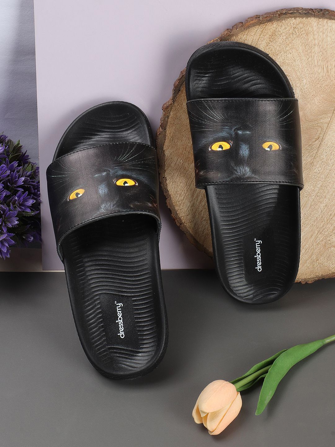 

DressBerry Women Printed Sliders, Black