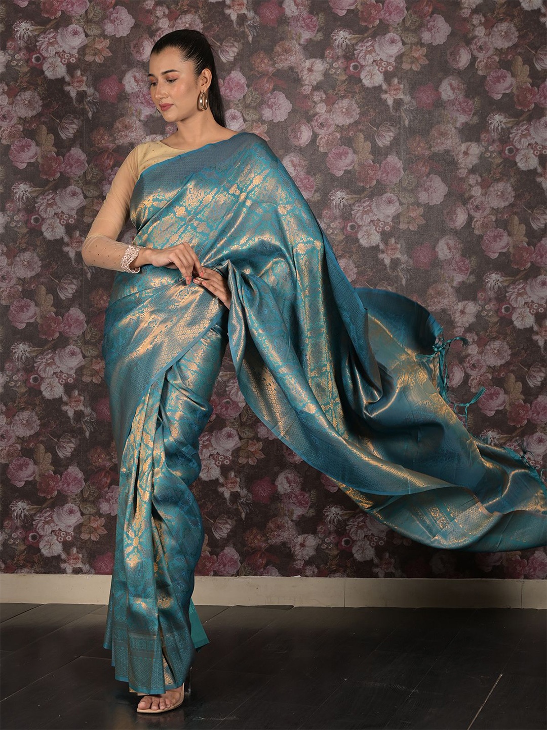 

ODETTE Woven Design Zari Saree, Blue