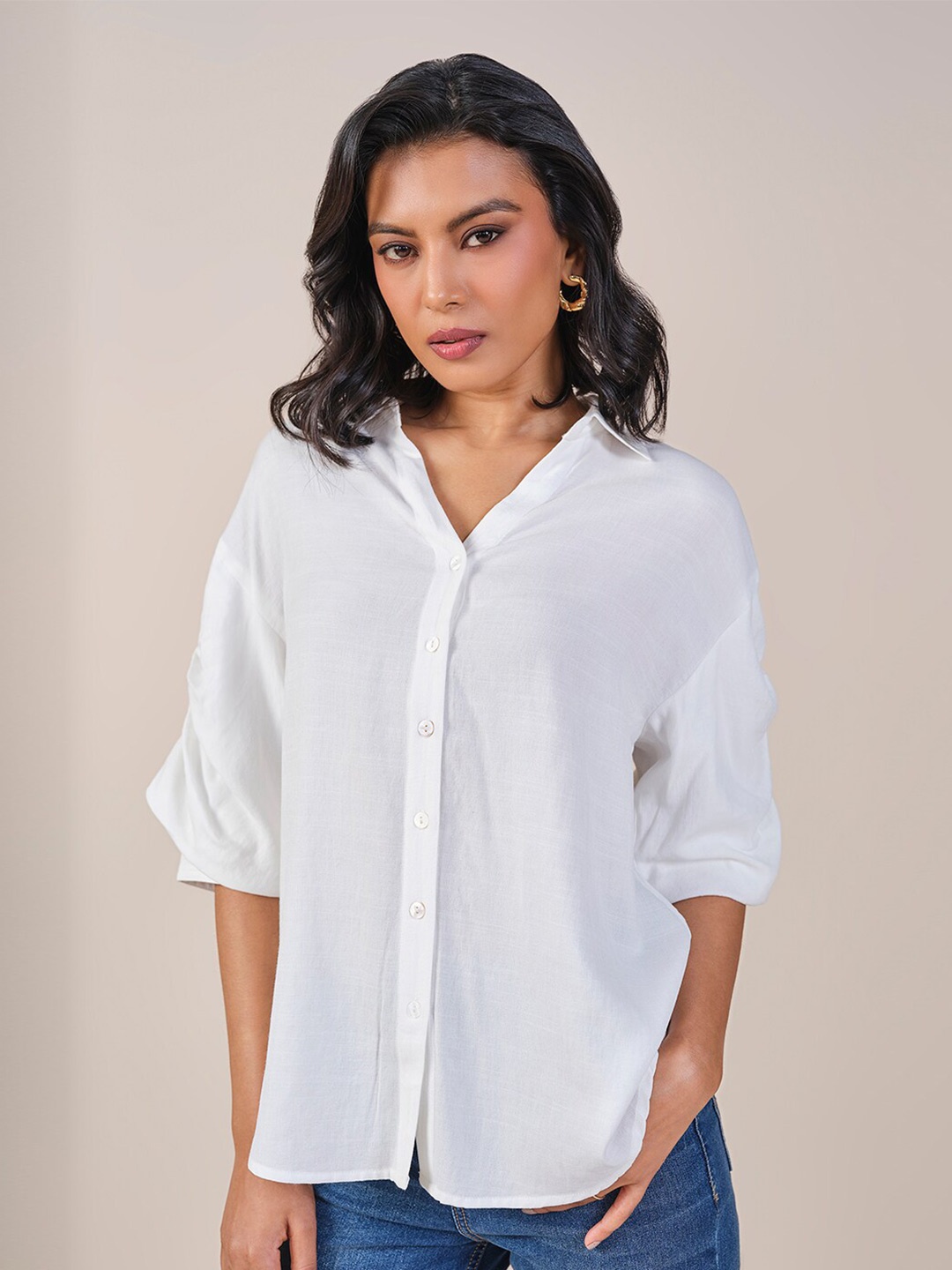 

AND V-Neck Solid Shirt Style Top, White