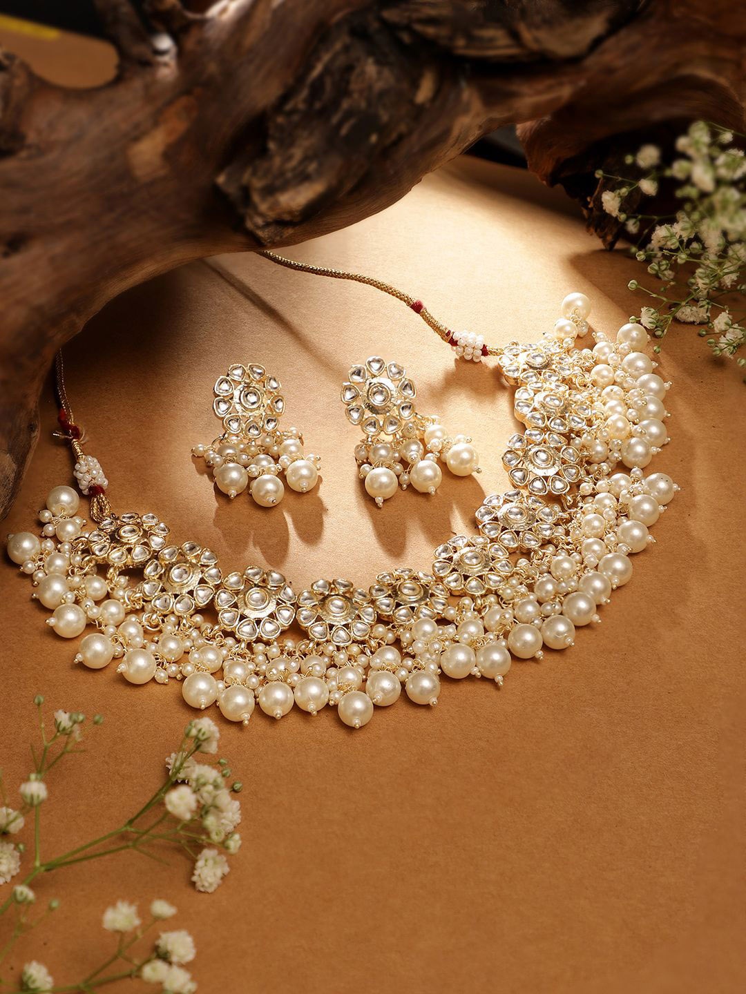 

Priyaasi Women Gold-Plated Kundan-Studded & Beaded Jewellery Set