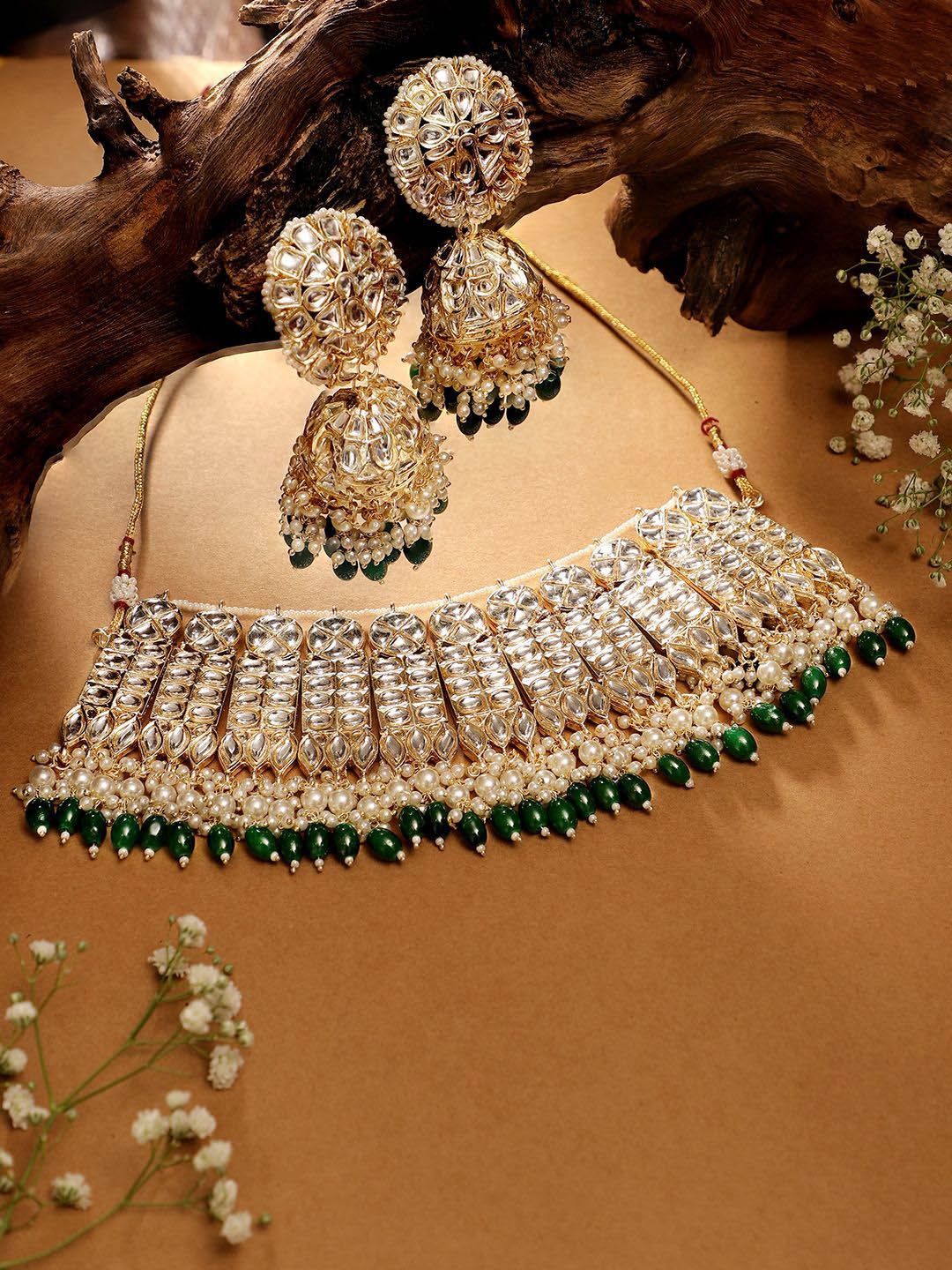

Priyaasi Women Gold-Plated Kundan-Studded & Beaded Jewellery Set