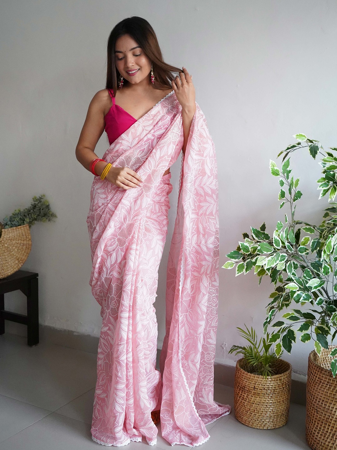 

Vastrasky Global Floral Embroidered Organza Saree, Pink
