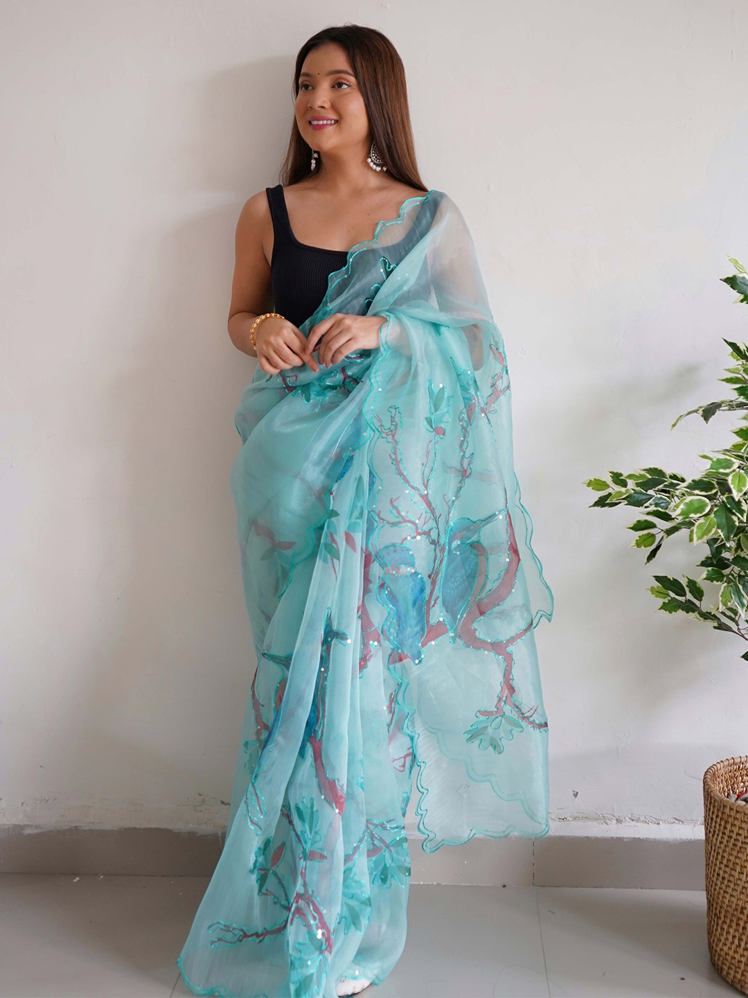 

Vastrasky Global Floral Embroidered Organza Saree, Blue