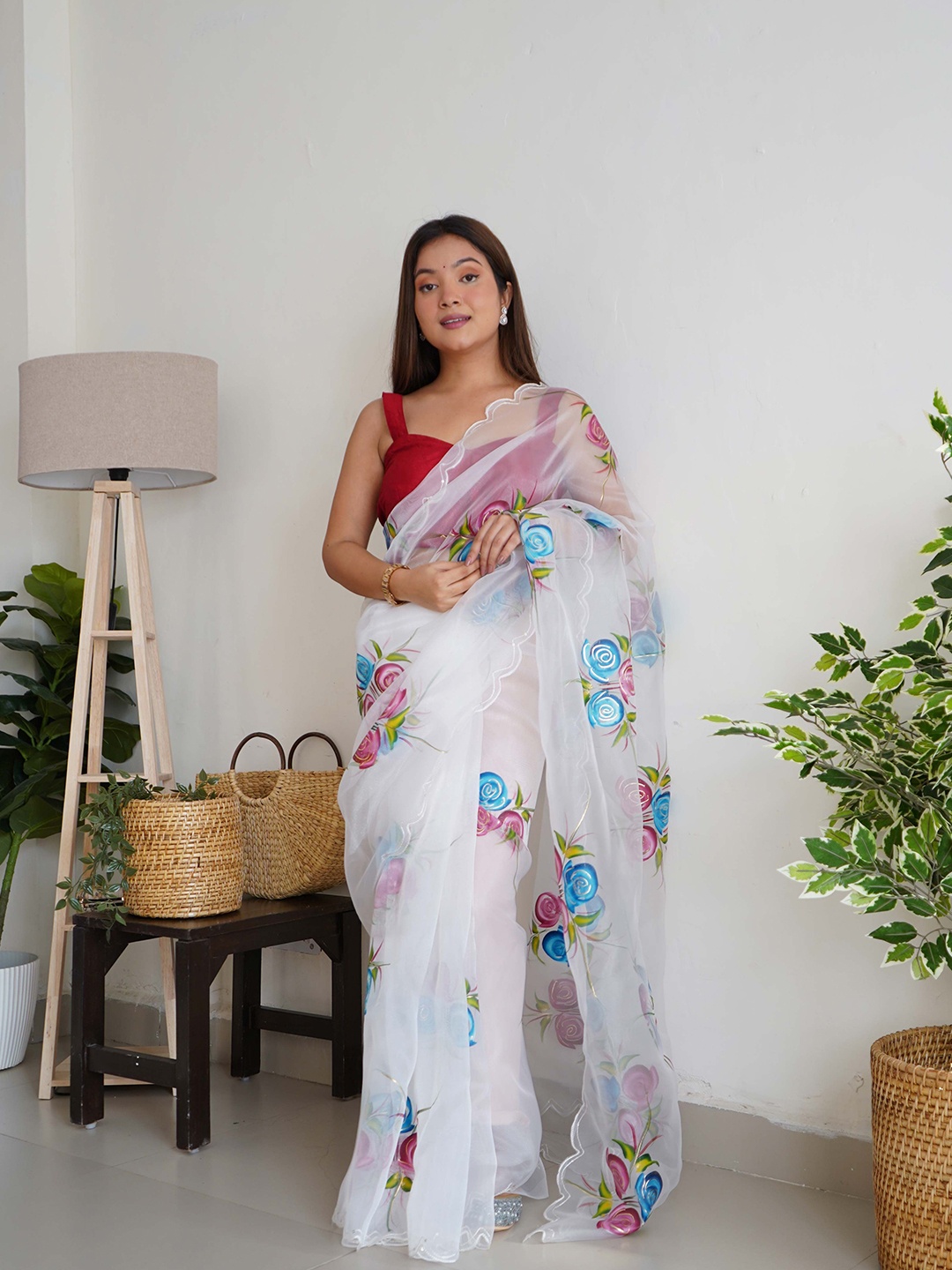 

Vastrasky Global Floral Sequinned Organza Saree, White