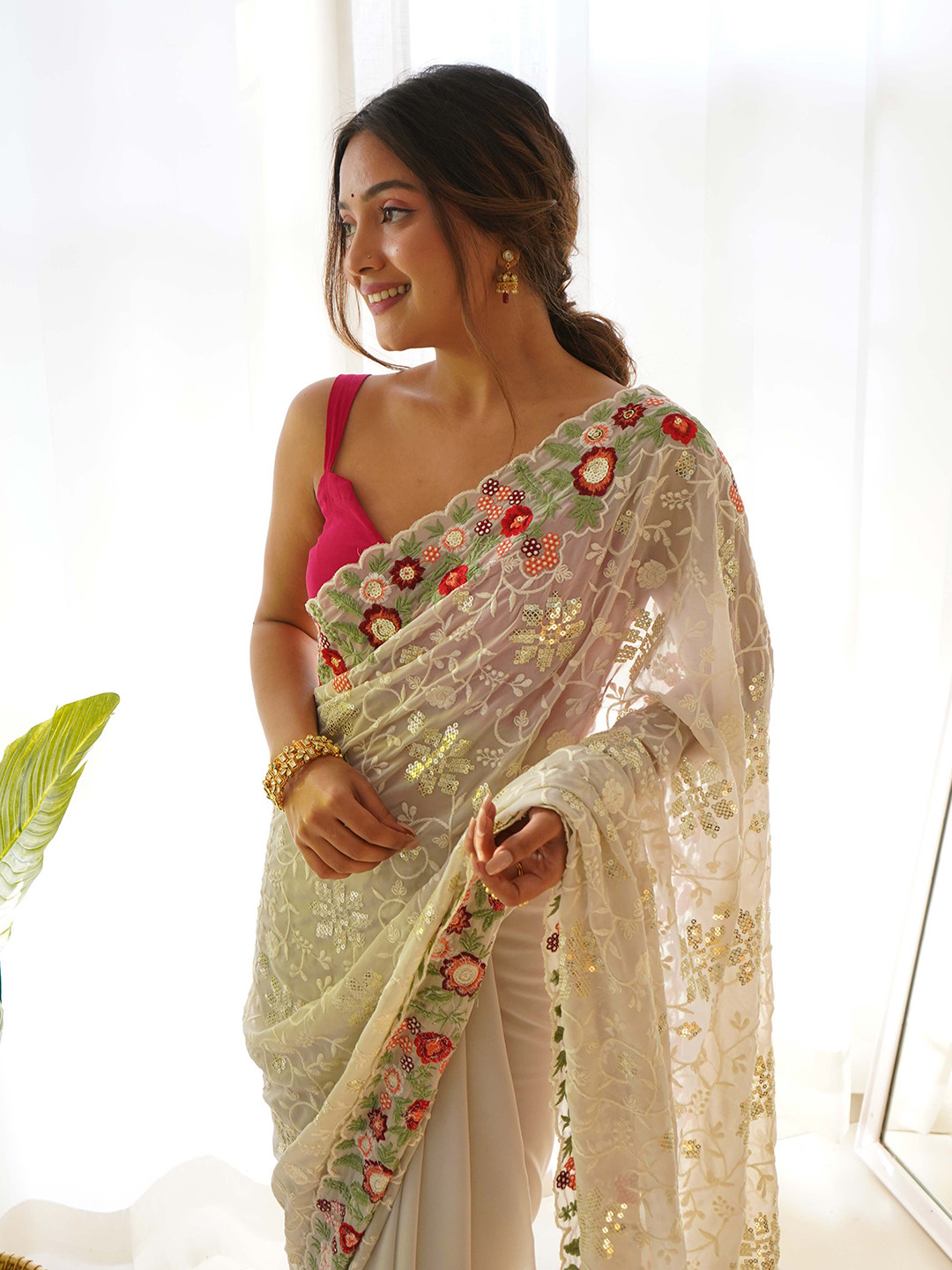 

Vastrasky Global Embroidered Sequinned Organza Saree, White