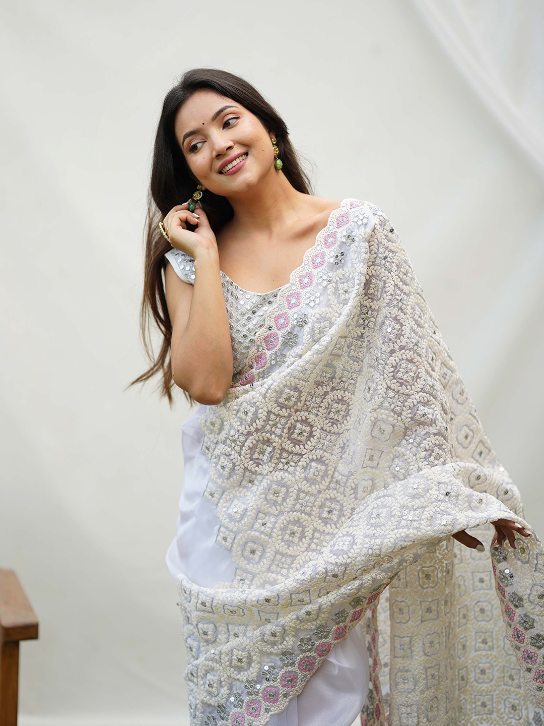 

Vastrasky Global Floral Embroidered Organza Saree, White
