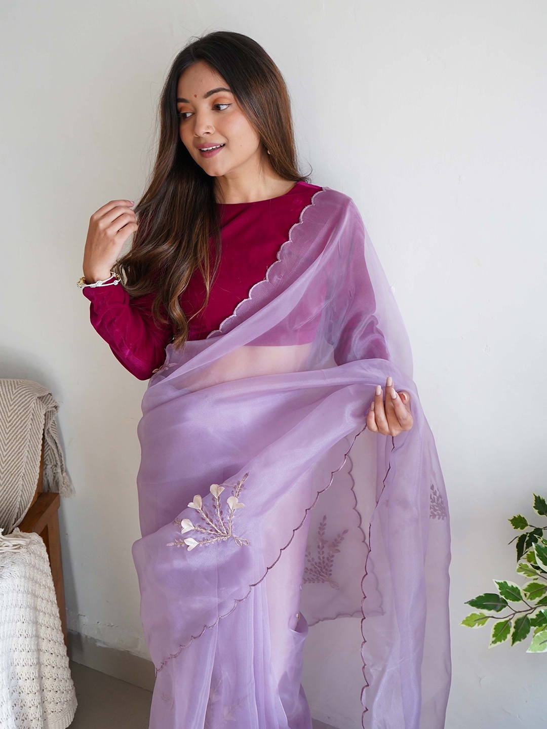 

Vastrasky Global Floral Organza Saree, Lavender