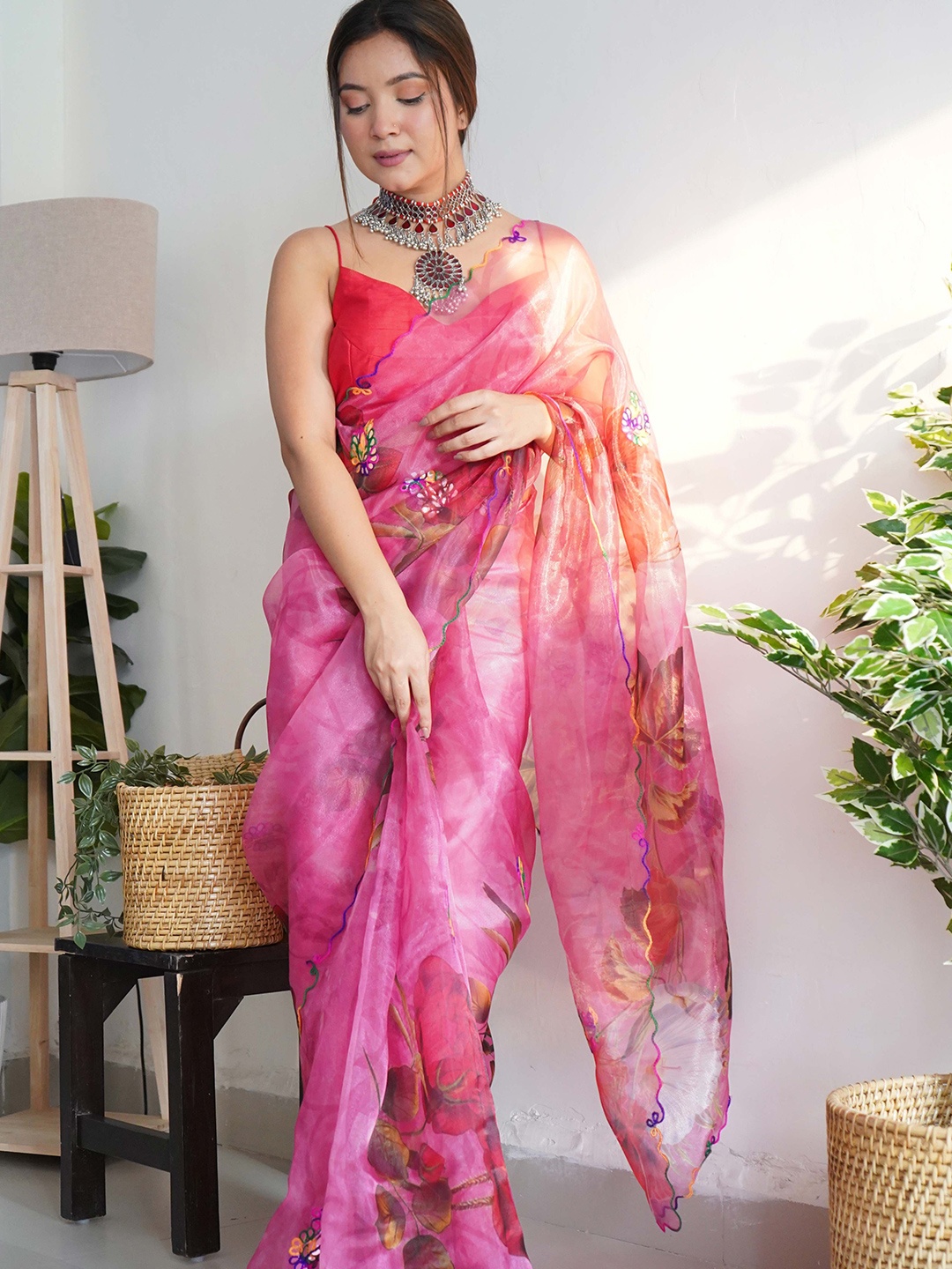 

Vastrasky Global Embellished Mirror Work Organza Saree, Pink