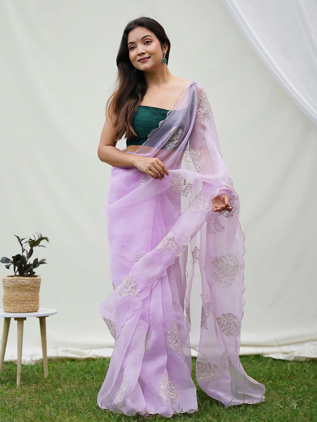 

Vastrasky Global Embellished Sequinned Organza Saree, Purple