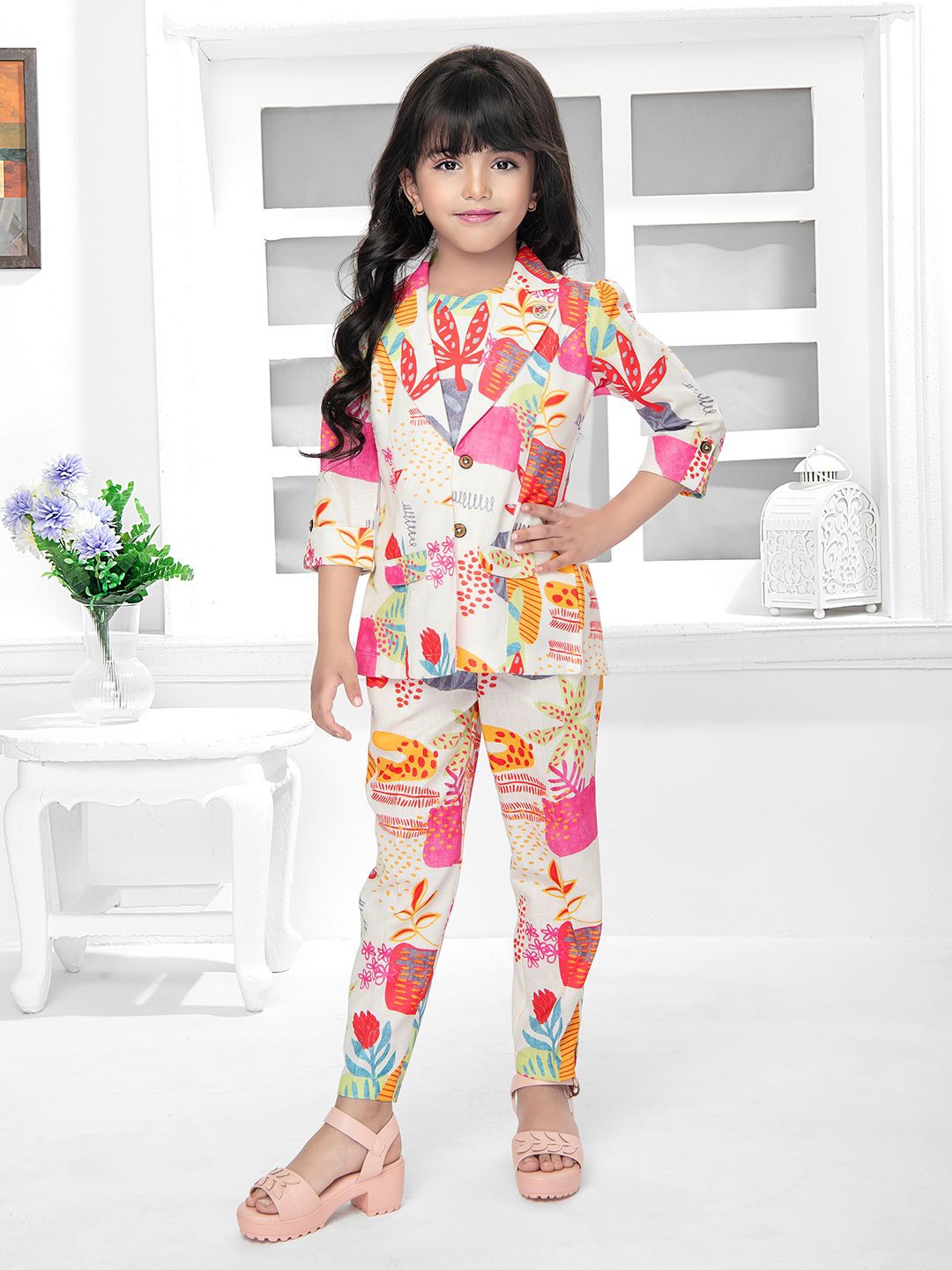 

Tiny Baby Girls Printed Top with Trousers along with Jacket, Cream