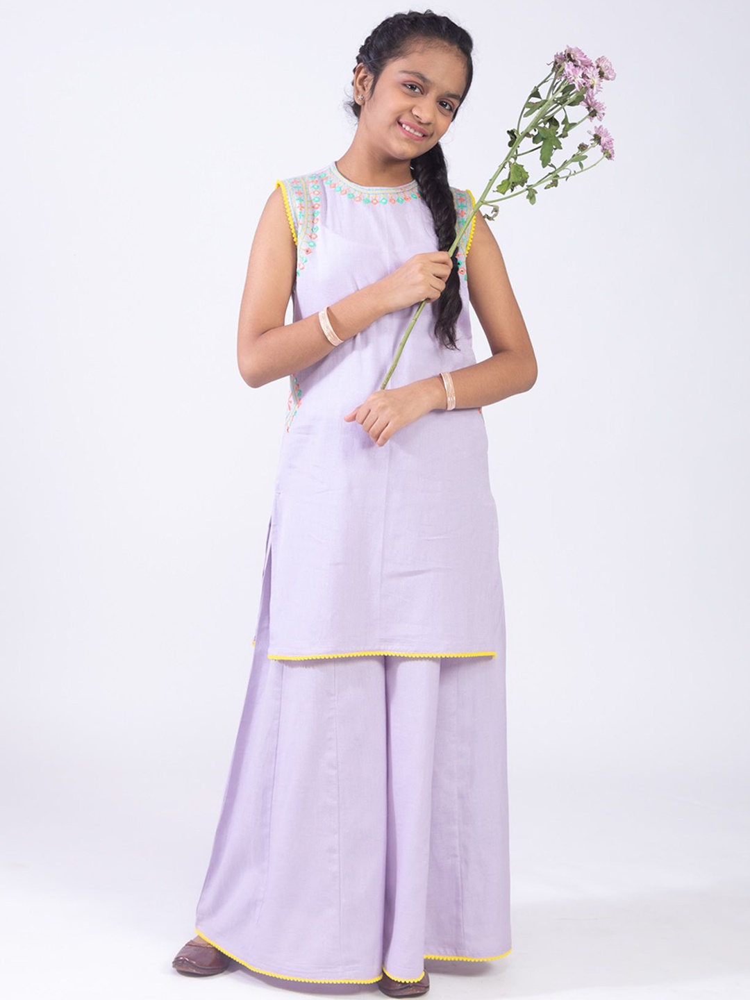 

KASYA Girls Solid Mirror Work Kurta With Palazzo, Purple