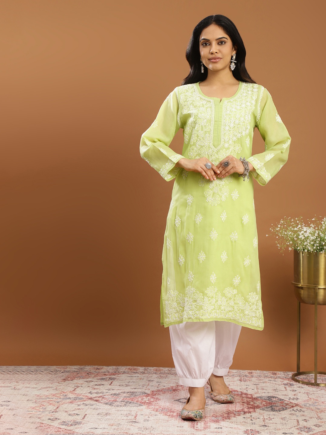 

Tahiliya Women Cotton Ethnic Motifs Chikankari Handloom Kurta, Green