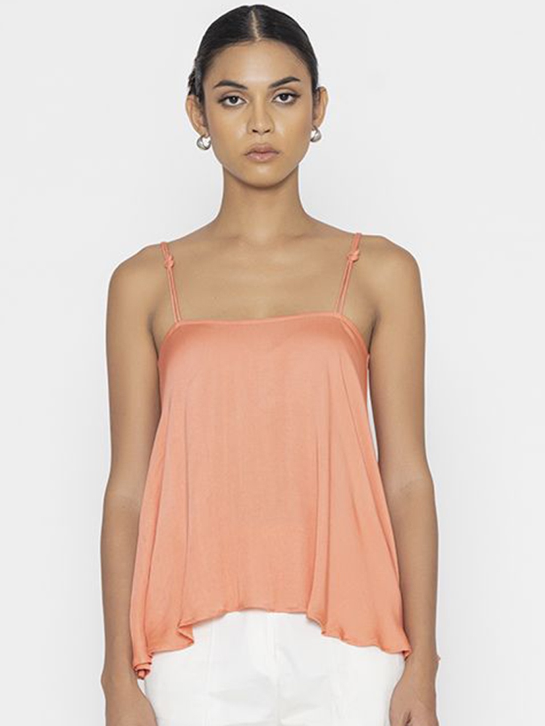 

Contemponari Women Sleeveless Camisoles, Peach