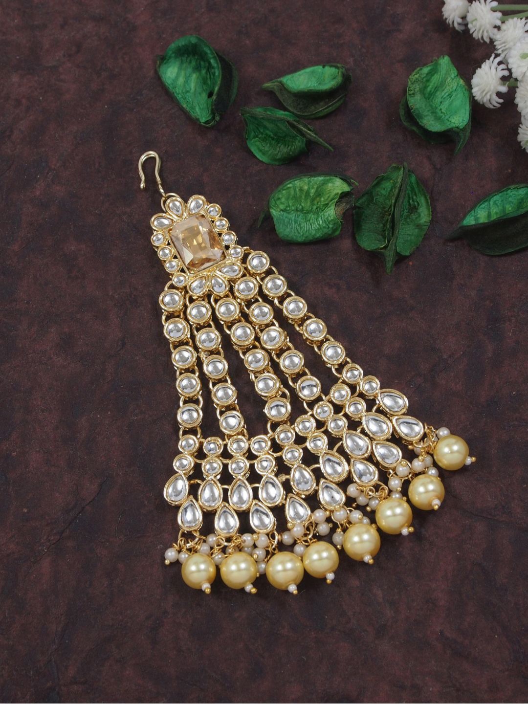 

I Jewels Gold Plated Traditional Kundan & Pearl Maangtikka