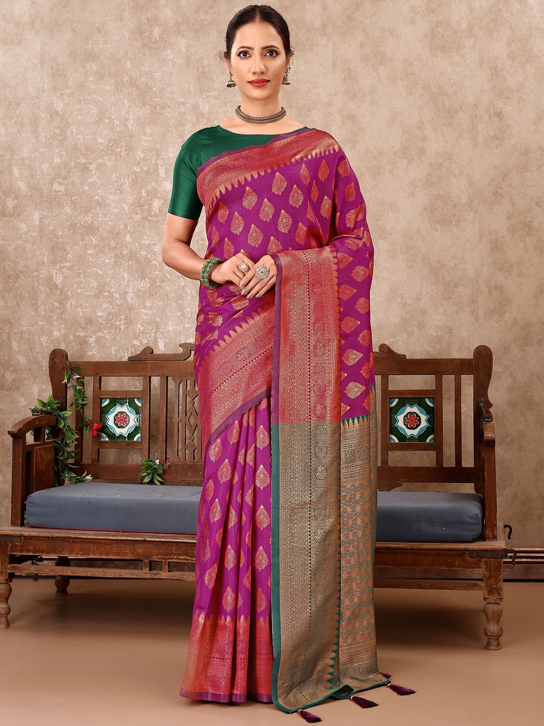 

VIRICA Ethnic Motifs Zari Pure Silk Banarasi Saree, Pink