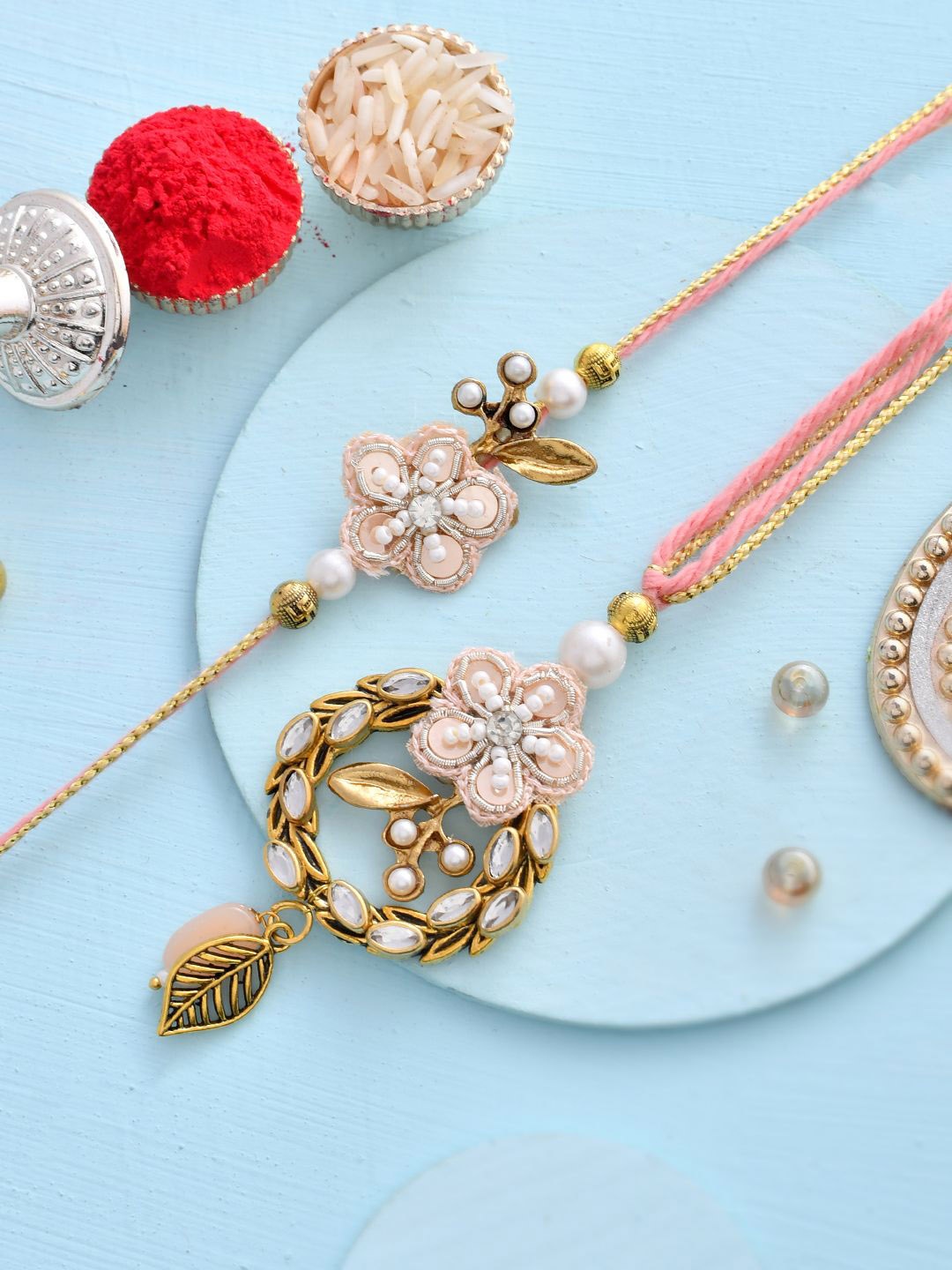

Aapno Rajasthan Thread Rakhi, Pink