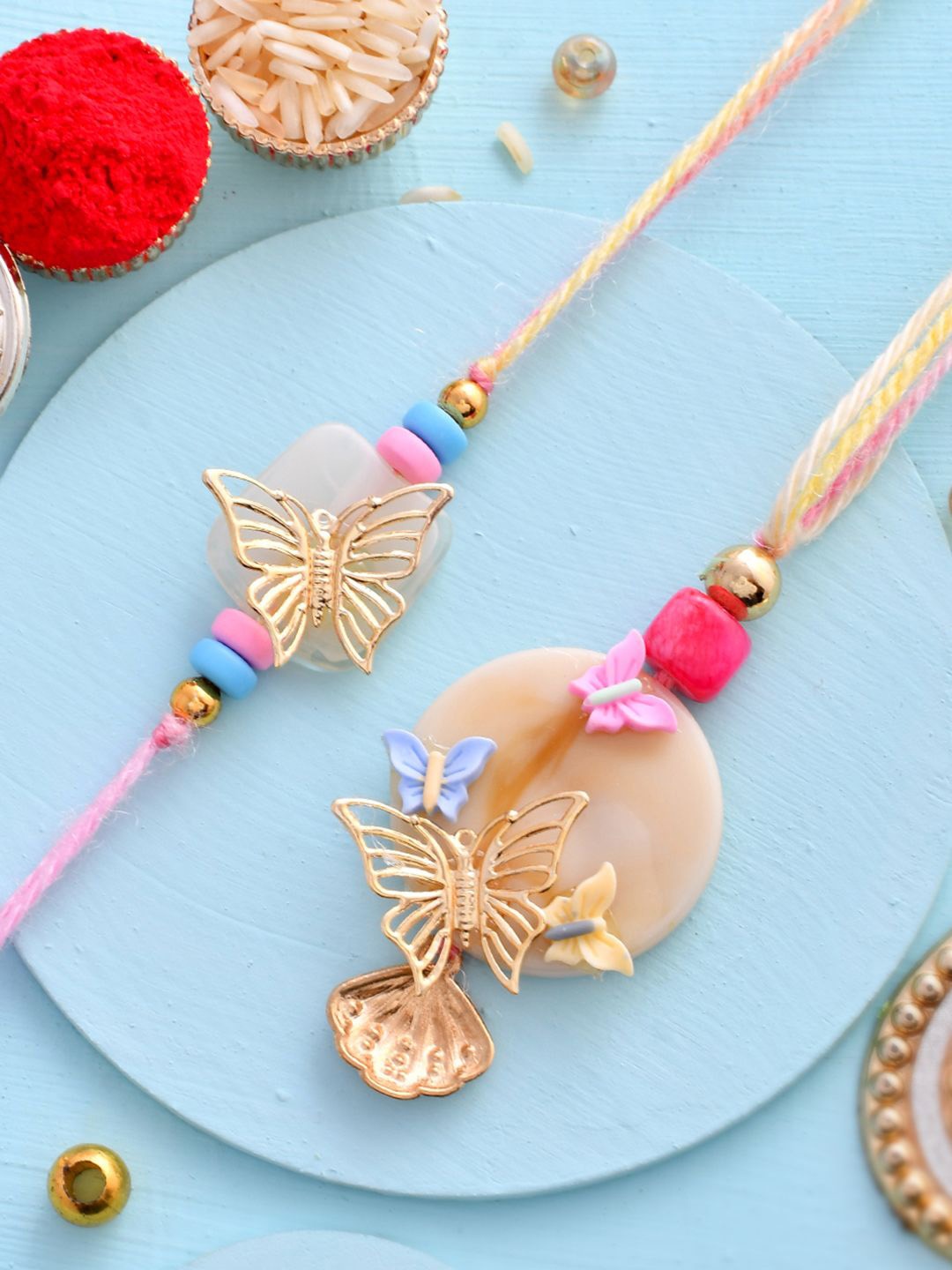 

Aapno Rajasthan Thread Rakhi, Gold