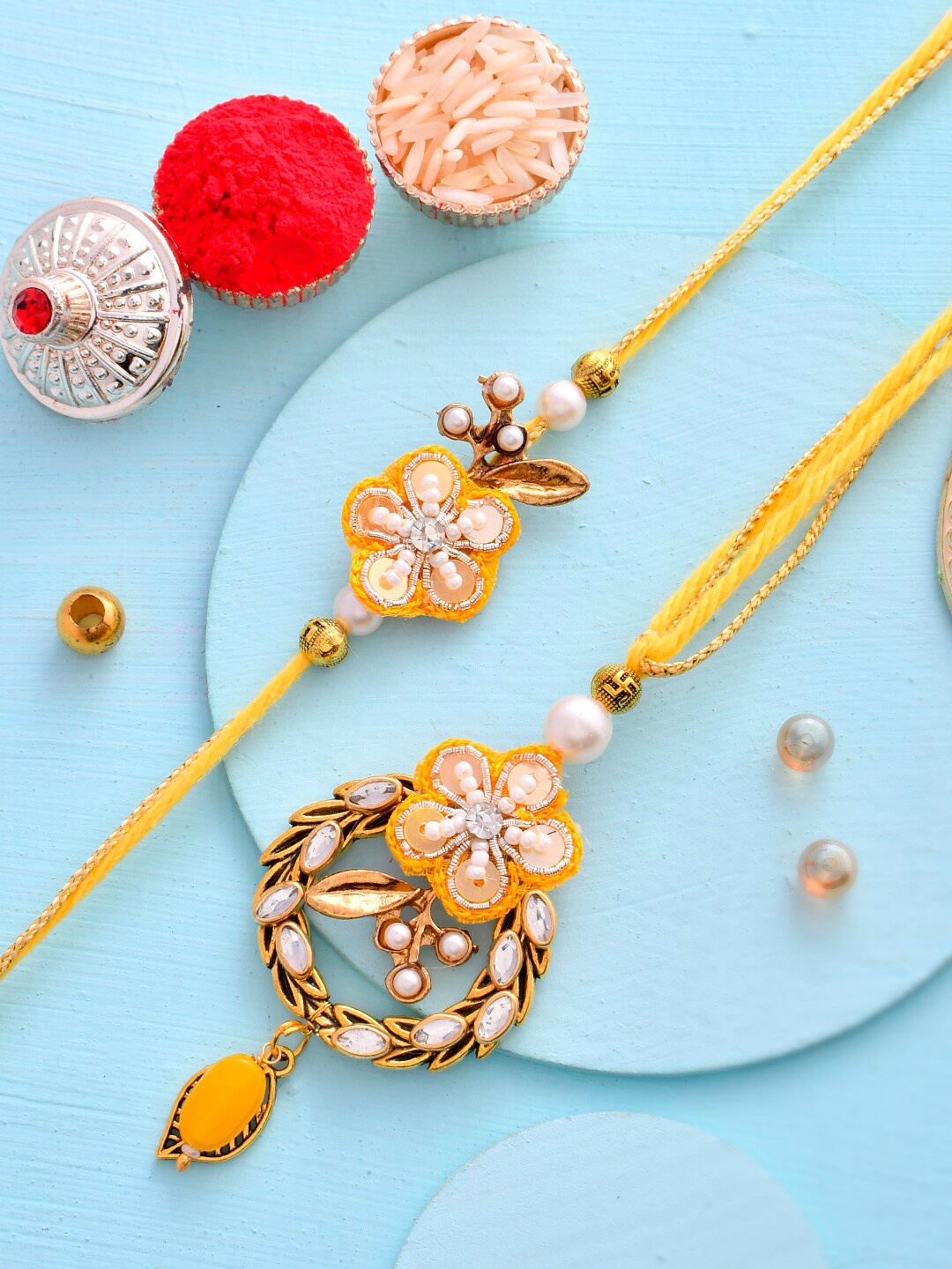 

Aapno Rajasthan Thread Rakhi, Yellow