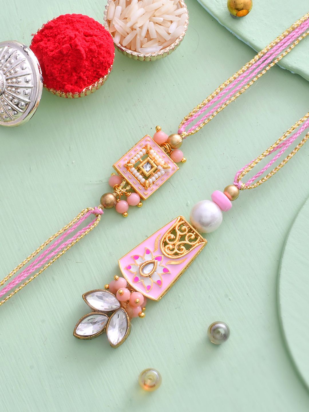 

Aapno Rajasthan Thread Rakhi, Pink