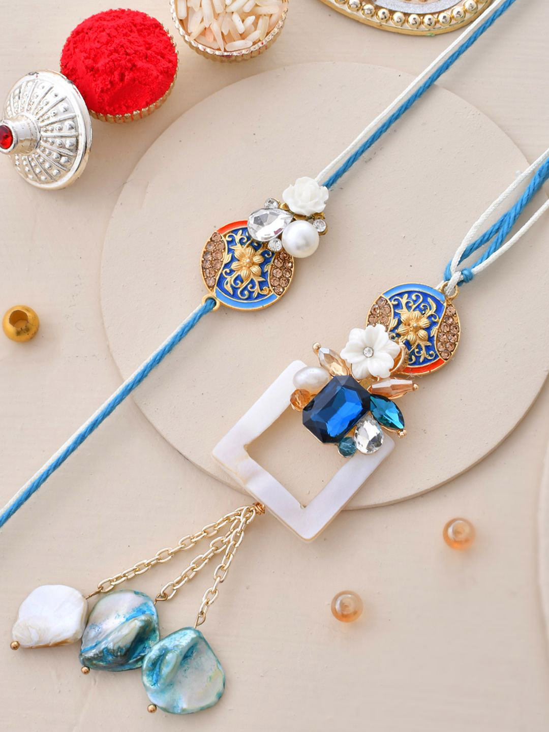 

Aapno Rajasthan Thread Rakhi, Blue