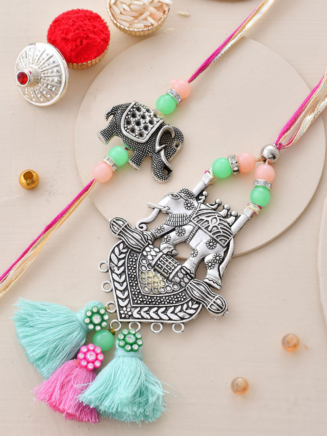 

Aapno Rajasthan Thread Rakhi, Green