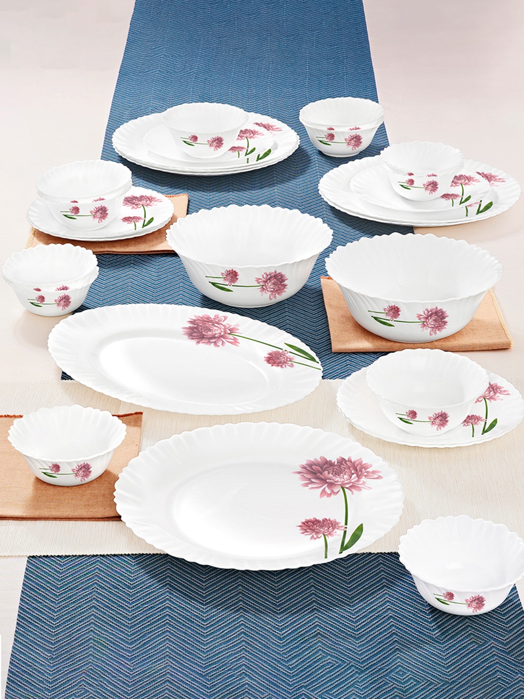 

Larah by BOROSIL Fluted 27 Pc White Dinner Set