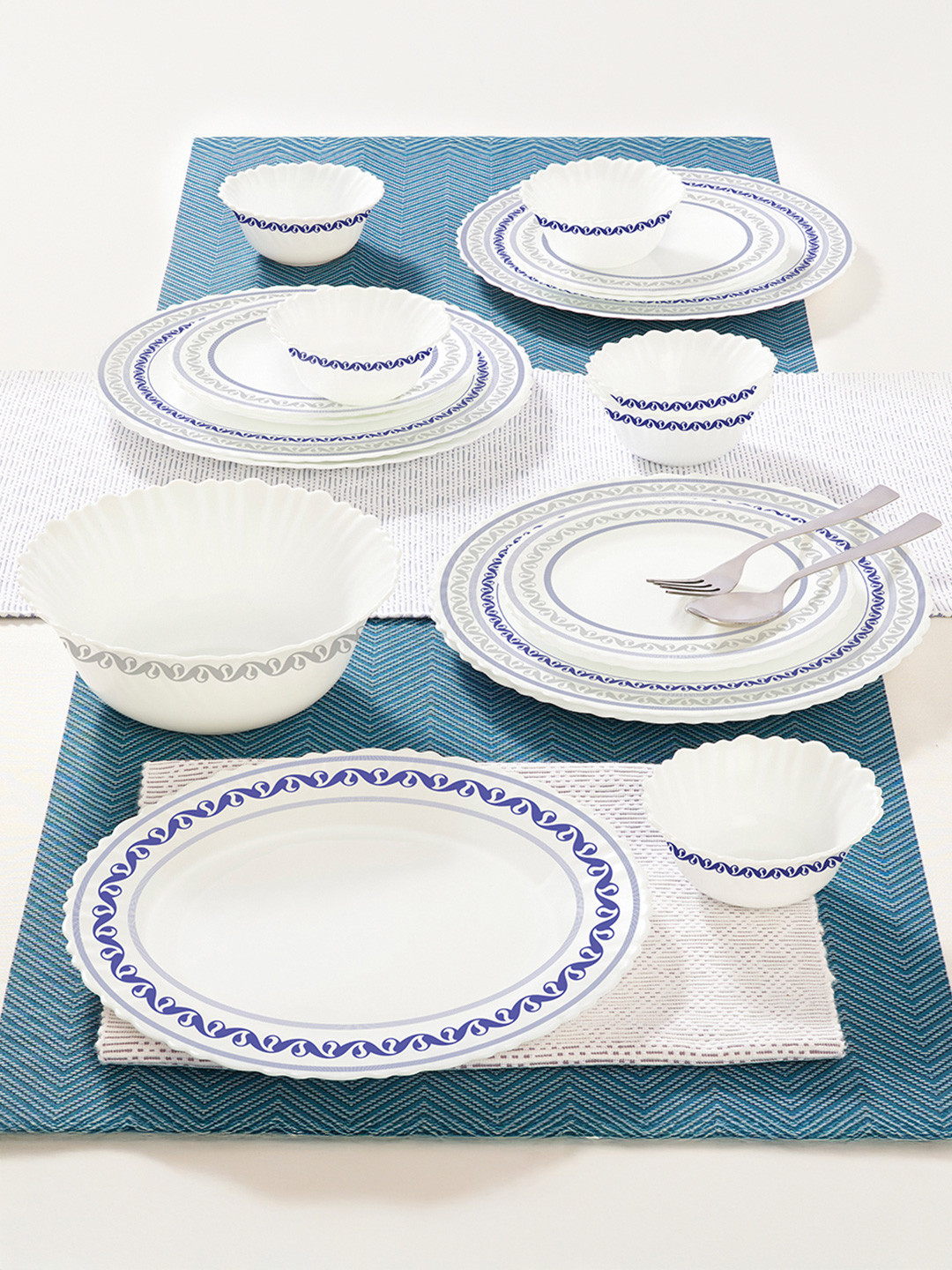 

Larah by BOROSIL 19-Pcs White Printed Opalware Dinner Set