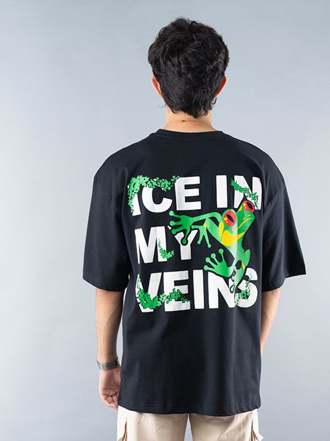 PRONK Men Typography Printed Oversized T-shirt, Black