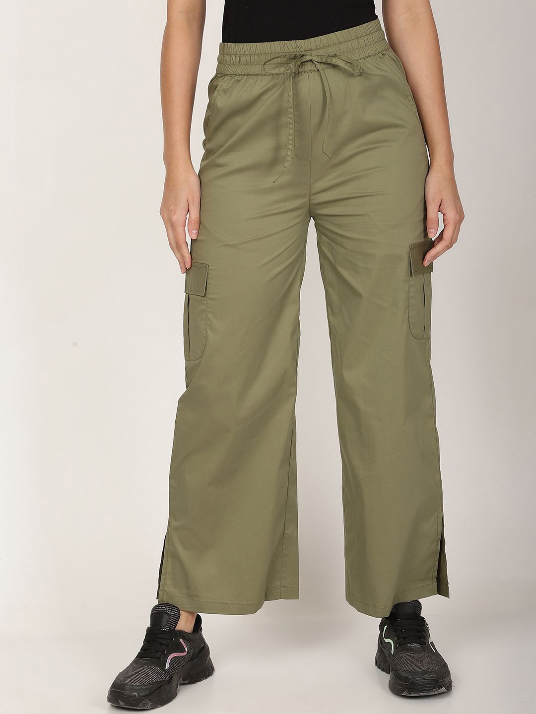 

FUTURO Women Relaxed Cargos Trousers, Olive