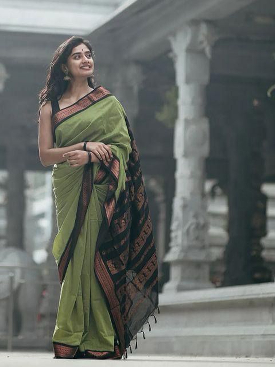 

KALINI Ethnic Motifs Pure Cotton Handloom Banarasi Saree, Green