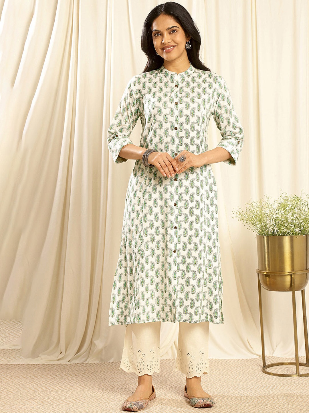 

Tahiliya Women Ethnic Motifs A-Line Kurta, White