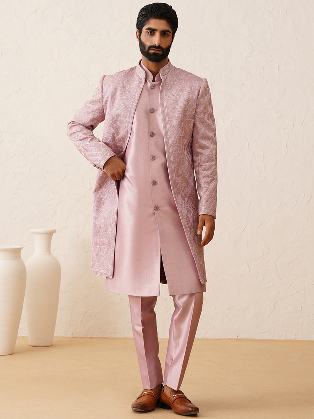 

Denis Parkar Self-Design Mandarin Collar Sherwani Set, Pink