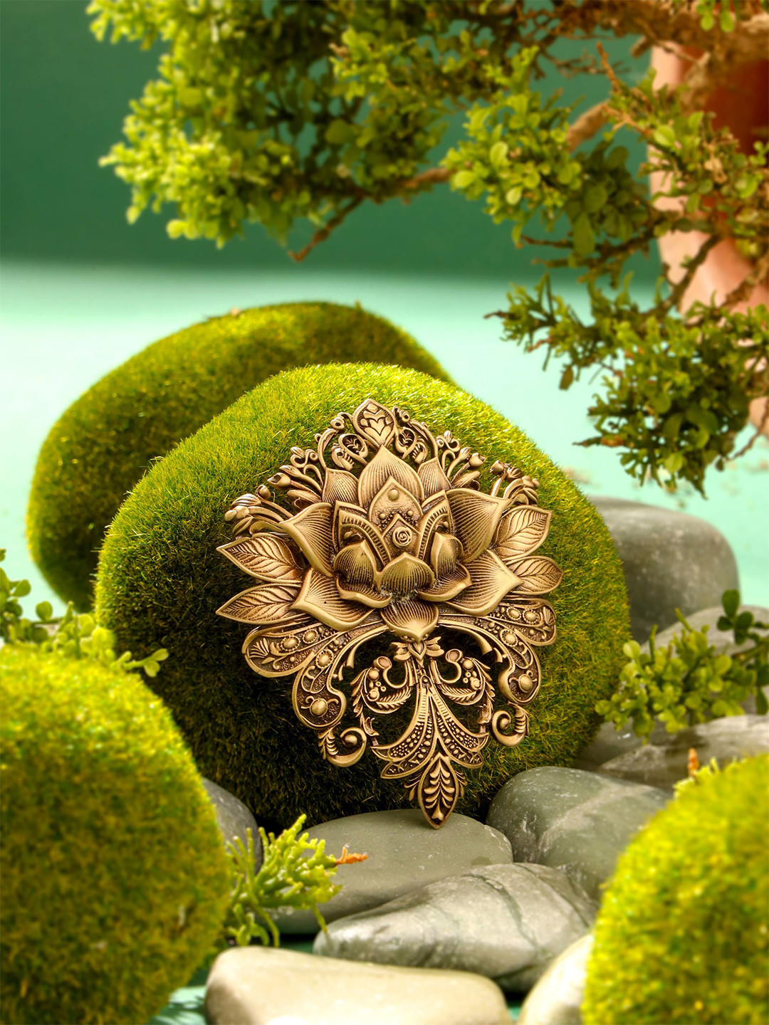 

COSA NOSTRAA Men Statement Brass Brooch, Gold