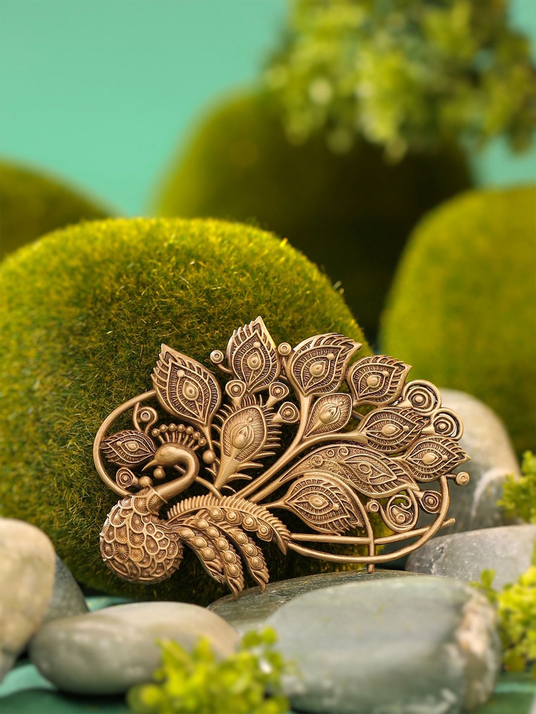 

COSA NOSTRAA Men Statement Brass Brooch, Gold