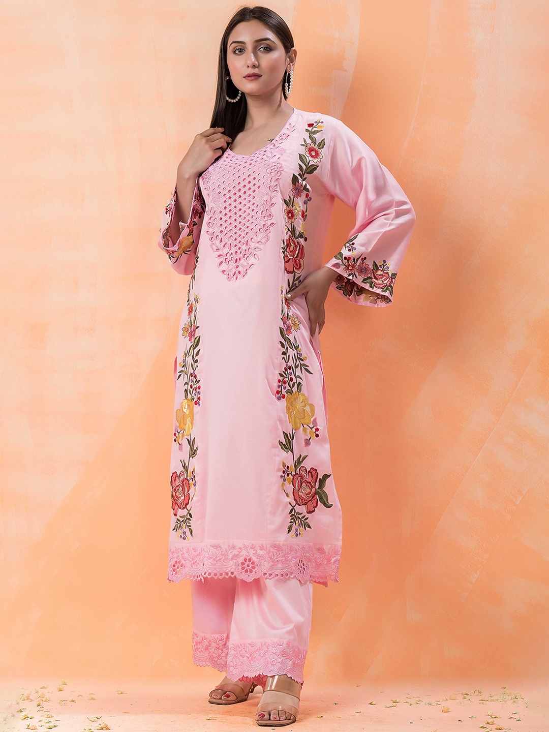 

SACRED SUTA Women Floral Embroidered Regular Pure Cotton Kurta with Palazzos, Pink