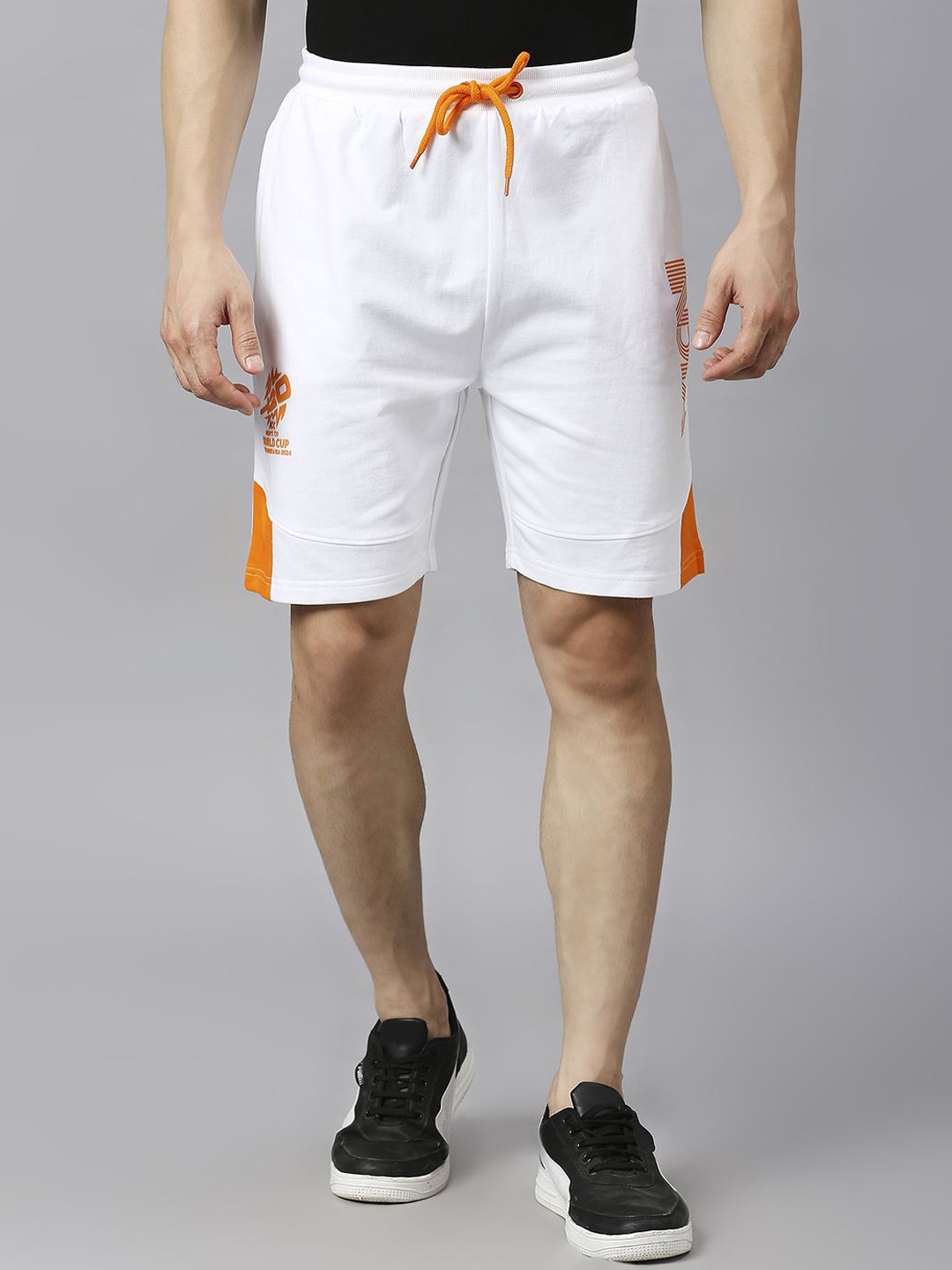 

FanCode Men Shorts, White