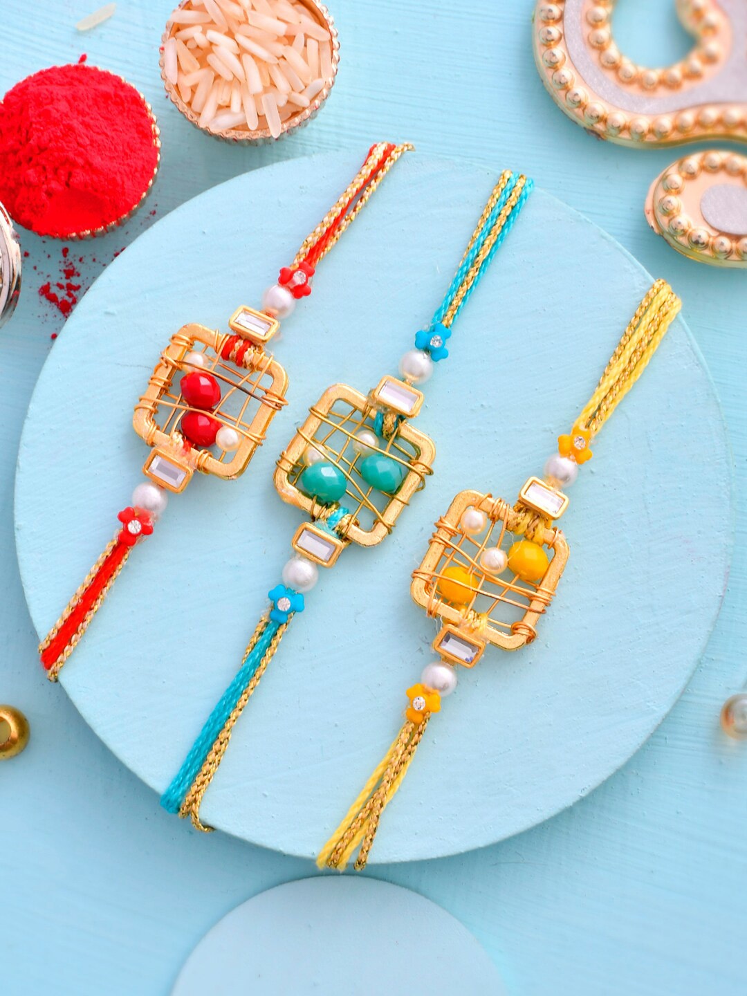 

Aapno Rajasthan Multistrand Rakhi, Red