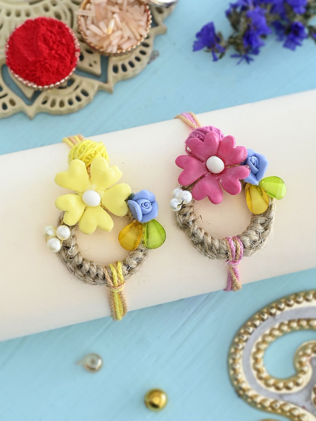 

Aapno Rajasthan Thread Rakhi, Yellow