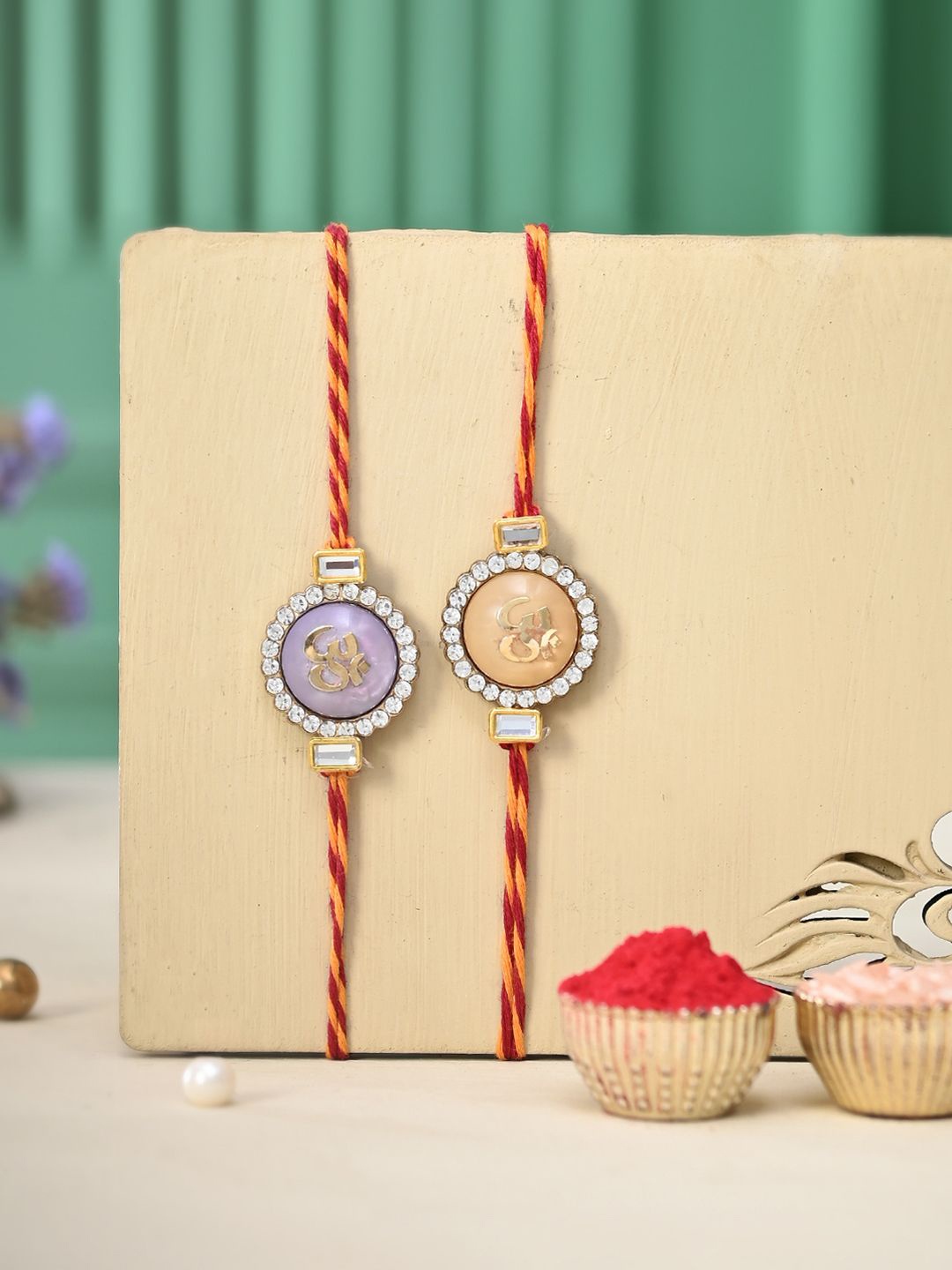 

Aapno Rajasthan Thread Rakhi, Red