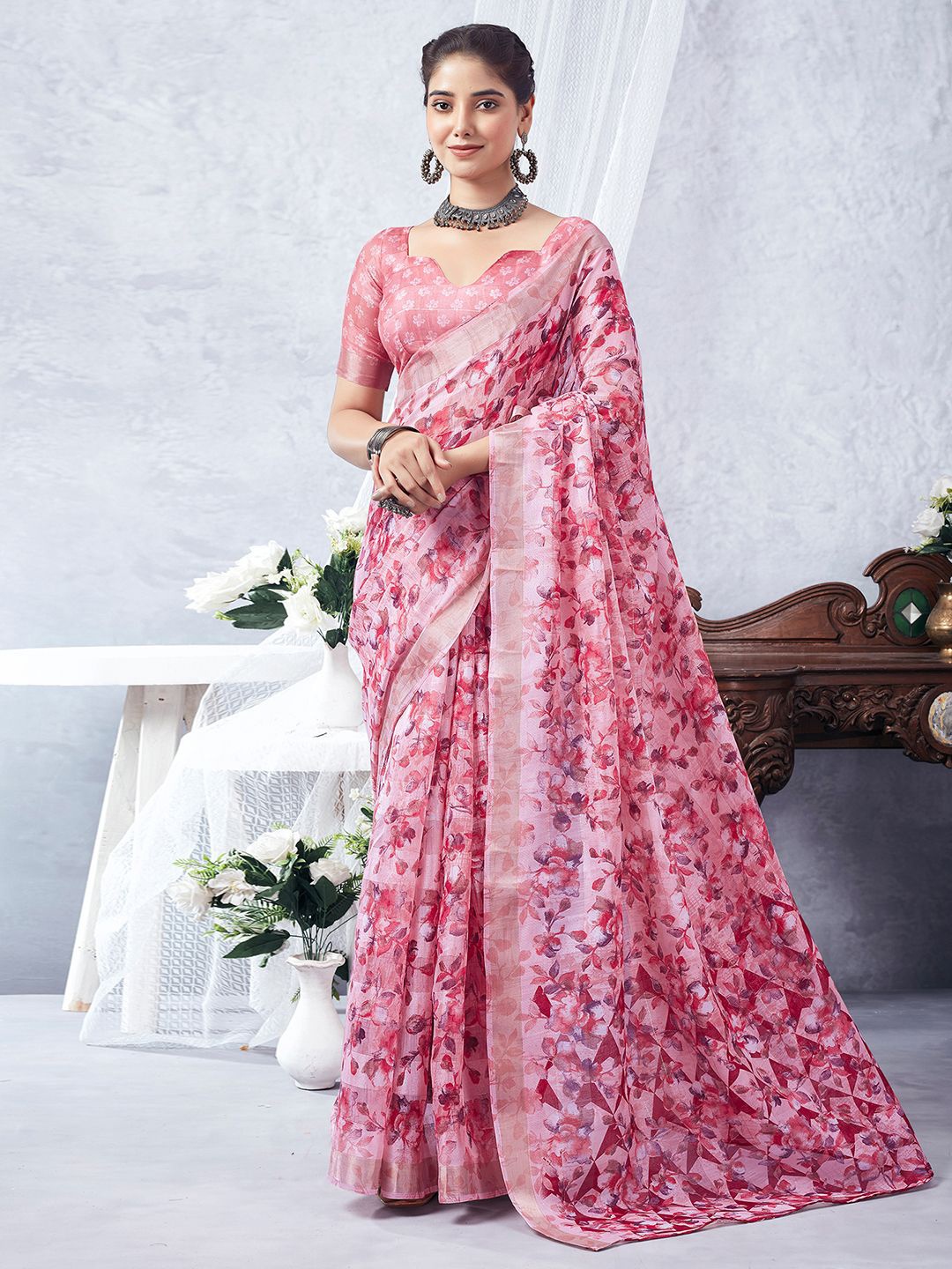 

KALINI Floral Printed Zari Saree, Peach