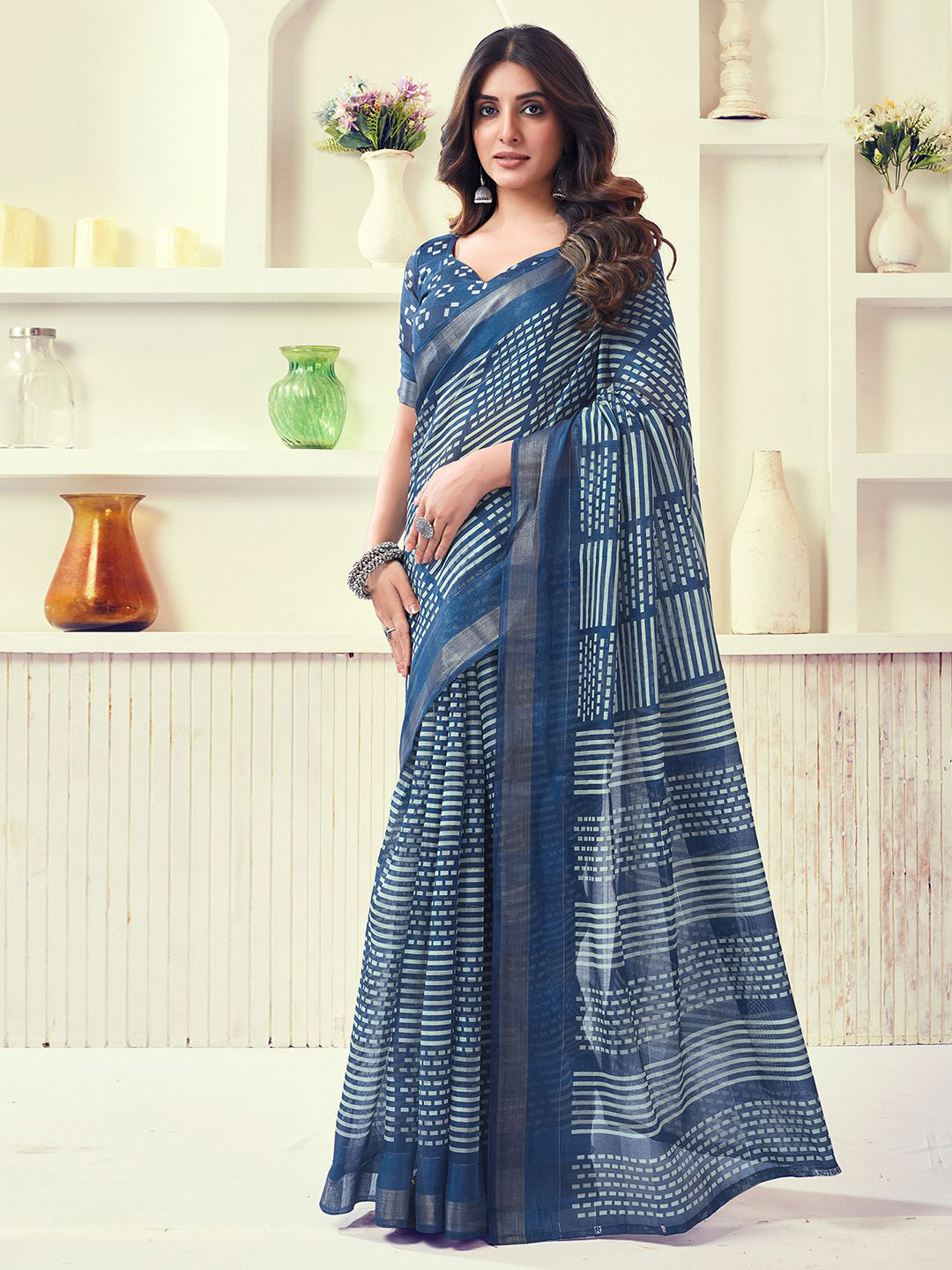 

KALINI Printed Zari Saree With Blouse Piece, Navy blue