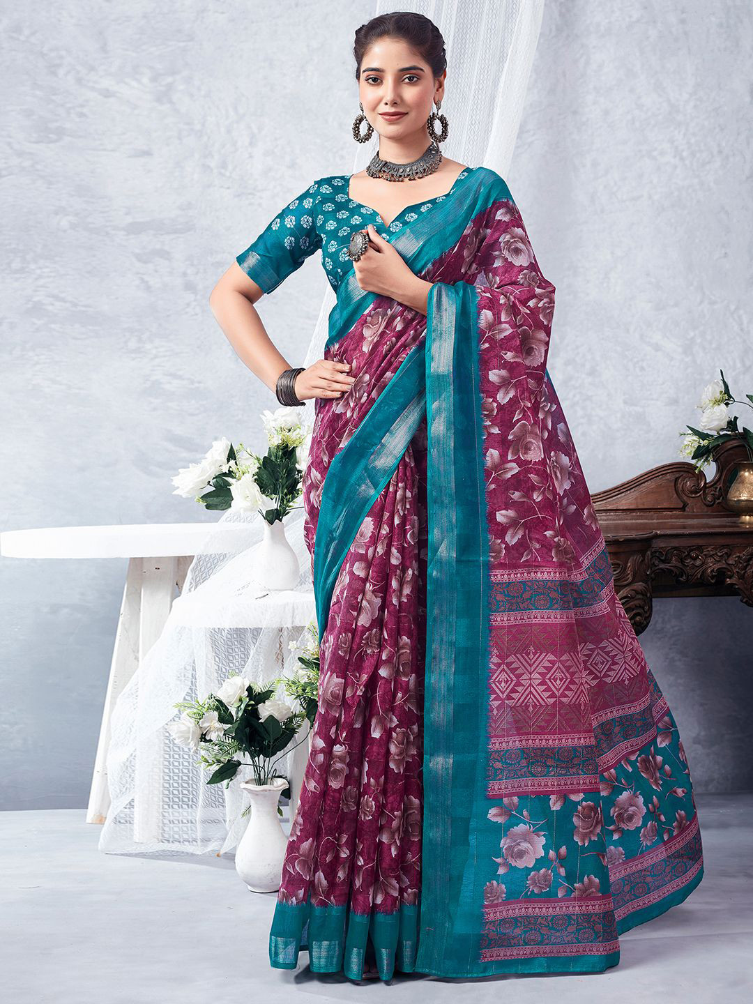

KALINI Floral Woven Design Zari Saree, Purple