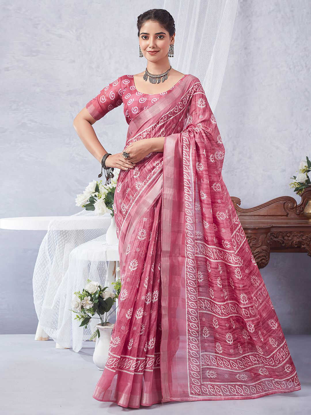 

KALINI Ethnic Motifs Printed Zari Saree, Pink