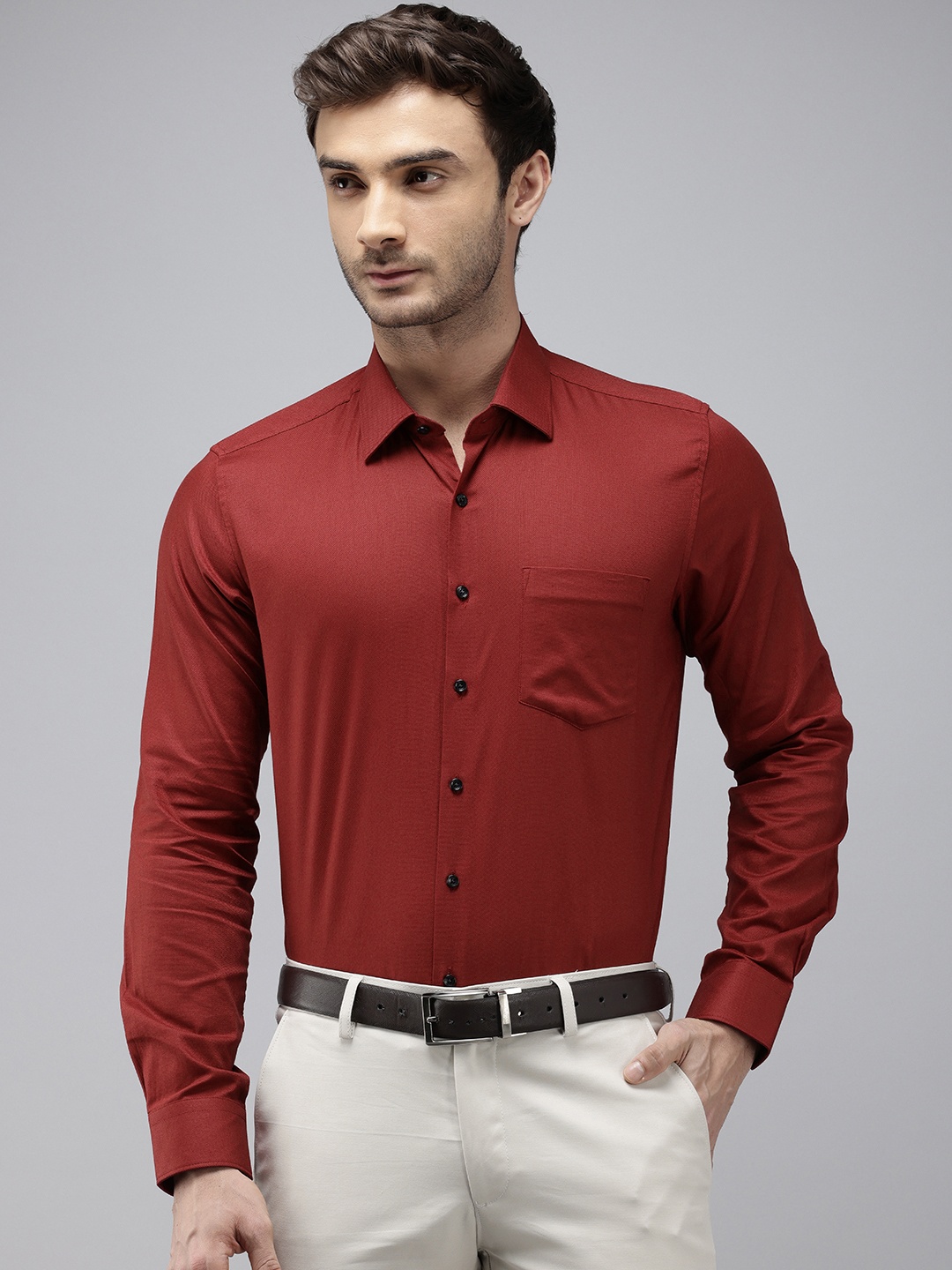 

Van Heusen India Slim Fit Textured Self Design Pure Cotton Formal Shirt, Maroon