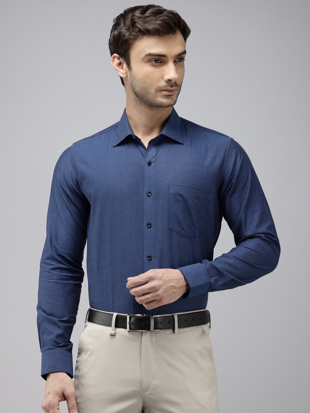 

Van Heusen Slim Fit Opaque Pure Cotton Formal Shirt, Blue