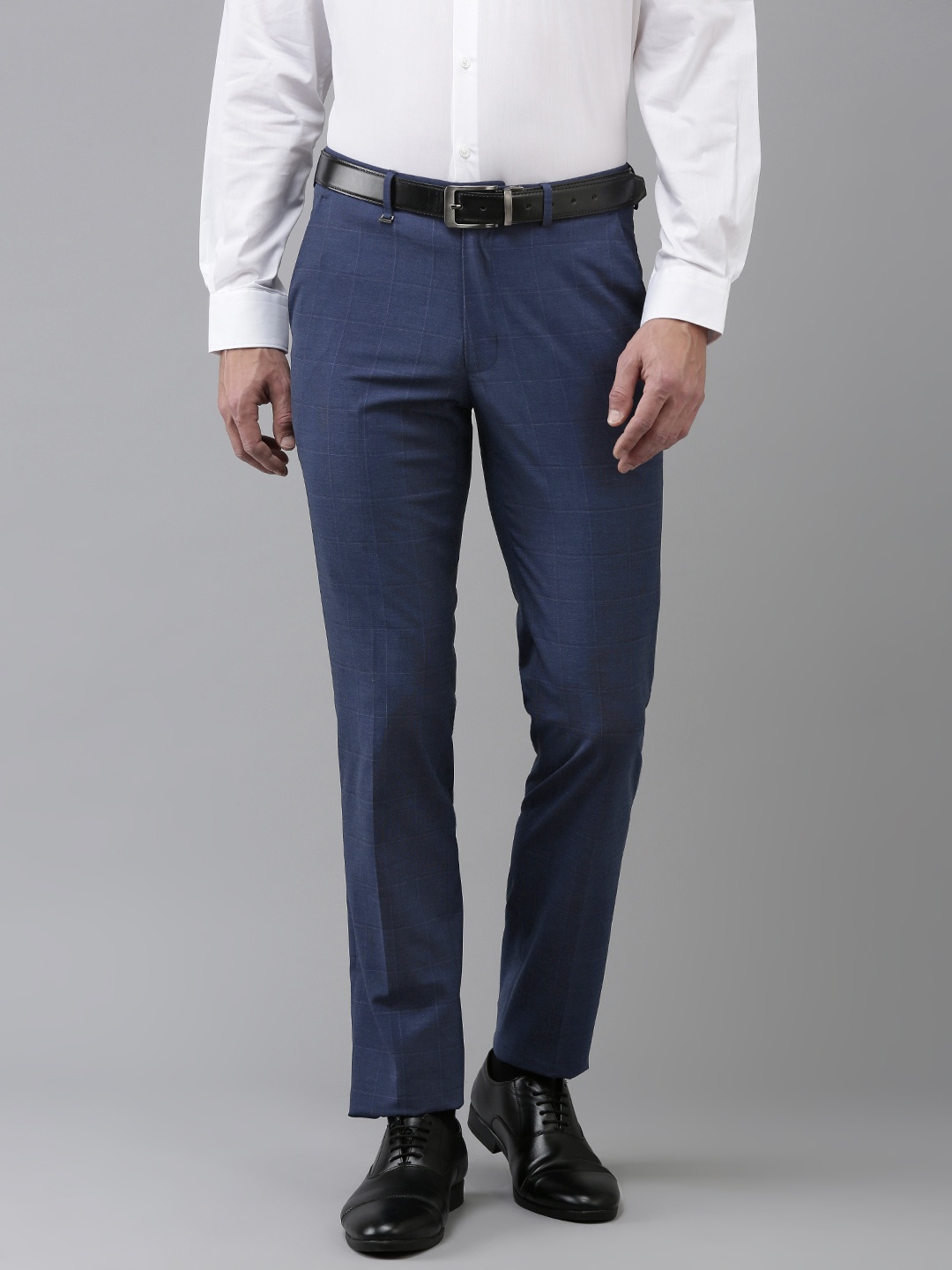 

Van Heusen Men Checked Slim Fit Formal Trousers, Navy blue