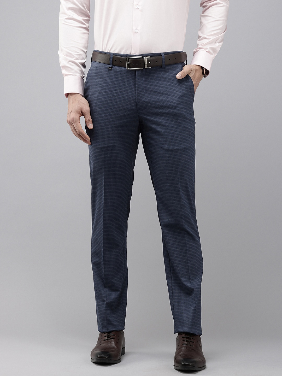 

Van Heusen Men Checked Slim Fit Formal Trousers, Navy blue